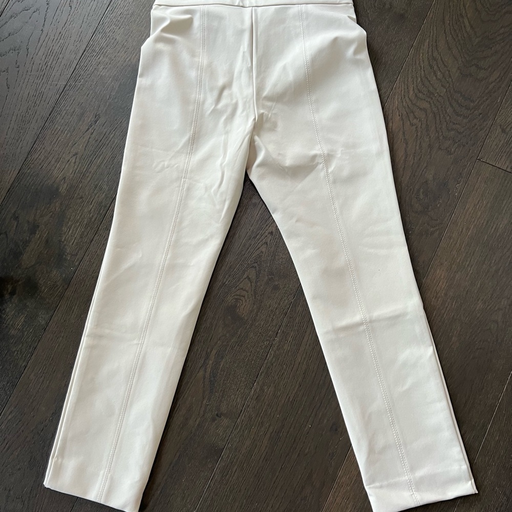 Banana Republic pants. Size 6. New w tags. Care instructions in photo.